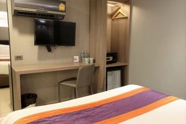 هتل Studio Ekamai