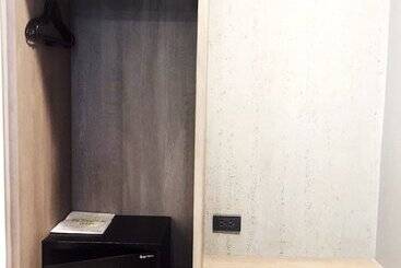هتل Studio Ekamai
