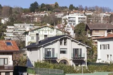 هتل Villa Birdie Boutique  Adults Only