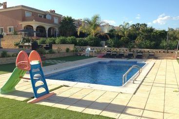 هتل Villa Irene
