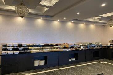 Bm Hotel City