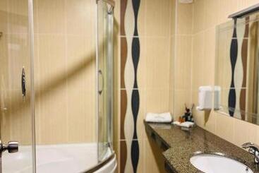 Bm Hotel City