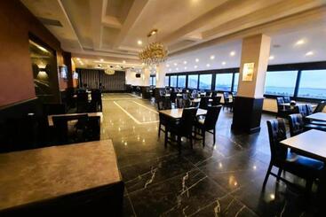 Bm Hotel City