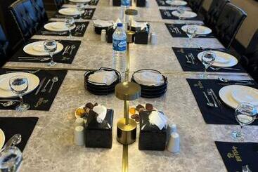 Bm Hotel City