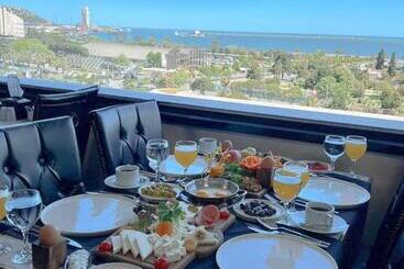 Bm Hotel City