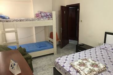 هتل Adana Hostel 1