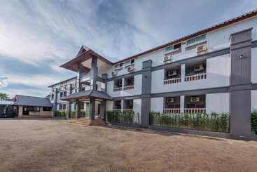 هتل Future Place Mansion Ubon