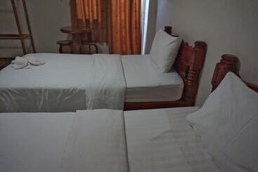 هتل Gongaew Mansion