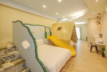 هتل Happiness Yes Inn