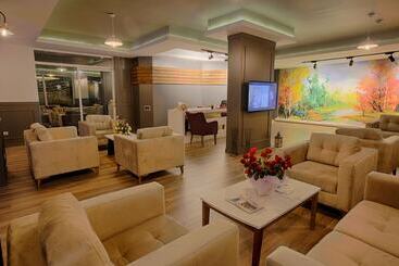 Hma Hotel & Suites