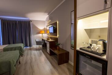 Hma Hotel & Suites
