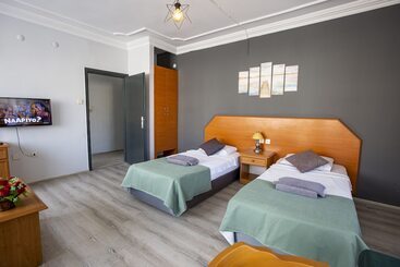Hma Hotel & Suites