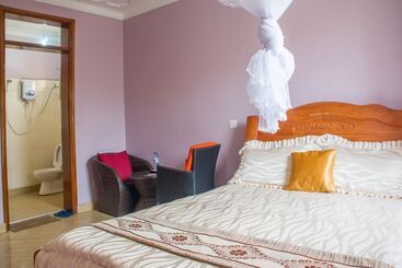 هتل Homely Nest