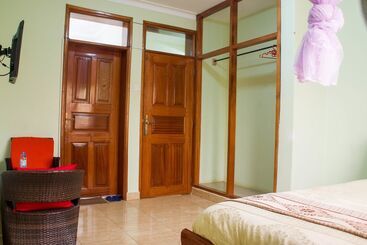 هتل Homely Nest