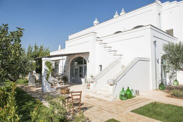 هتل Masseria Le Torri