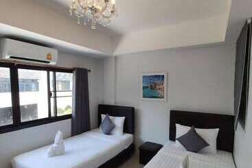 هتل Bann Tawan Hostel Chiang Rai
