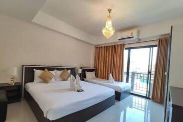 هتل Bann Tawan Hostel Chiang Rai
