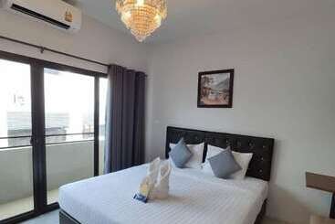 هتل Bann Tawan Hostel Chiang Rai