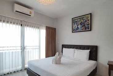 هتل Bann Tawan Hostel Chiang Rai