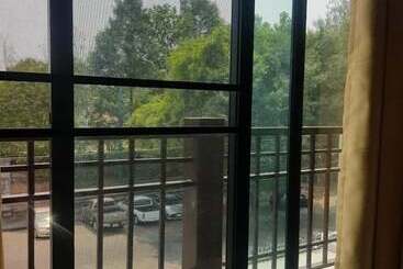 هتل Bann Tawan Hostel Chiang Rai
