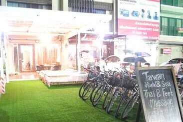 هتل Bann Tawan Hostel Chiang Rai