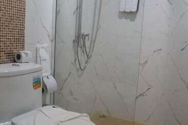 هتل Bann Tawan Hostel Chiang Rai