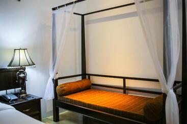 هتل Blue Bay Resort Access To Pool And Beach Phuket & Krabi