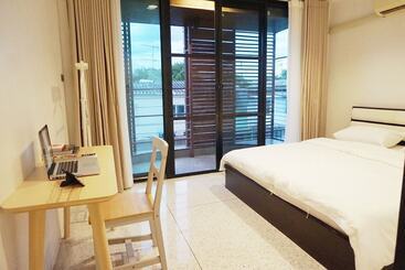 هتل Boon Street Hostel