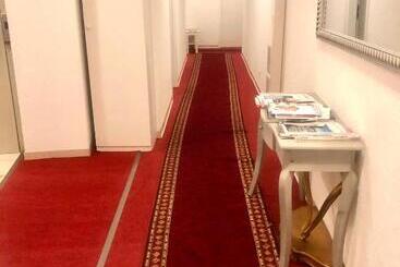 هتل Hostellerie De L Hôtel De Ville