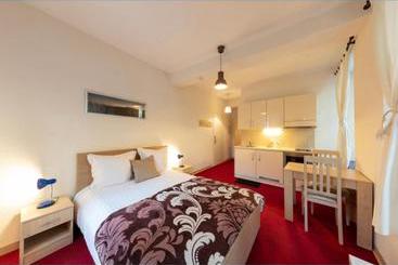 هتل Hostellerie De L Hôtel De Ville