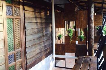 هتل K Guesthouse Adults Only