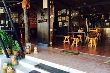 هتل K Guesthouse Adults Only