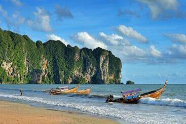 هتل Krabi Grand Place