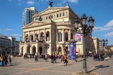 Main Hotel Frankfurt City