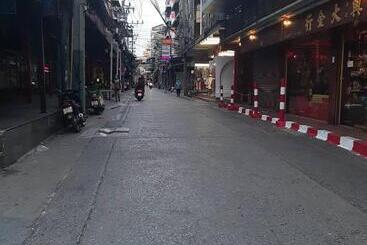 هتل Pratunam19