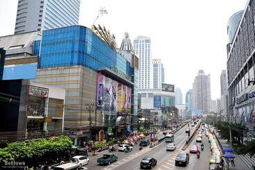 هتل Pratunam19
