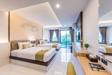 هتل River Front Krabi