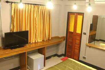 هتل Lm Hostel