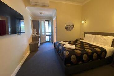 The Palace Hotel Broken Hill
