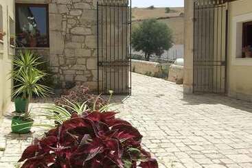 هتل Antica Cascina Resort