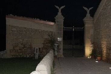 هتل Antica Cascina Resort