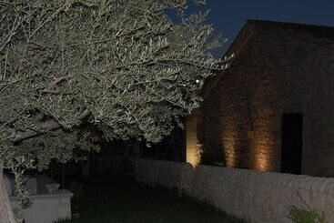هتل Antica Cascina Resort