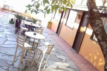 هتل Bamboo Buzios Hostel