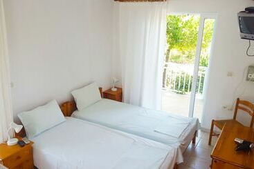 هتل Blue White Apartments