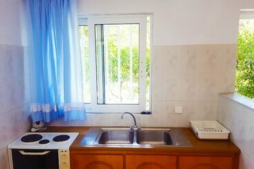 هتل Blue White Apartments