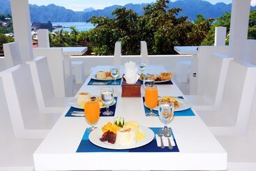 هتل Coron Bluewave