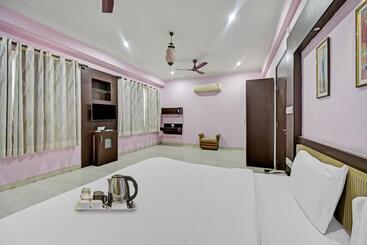 Townhouse Hotel Stay Fine
