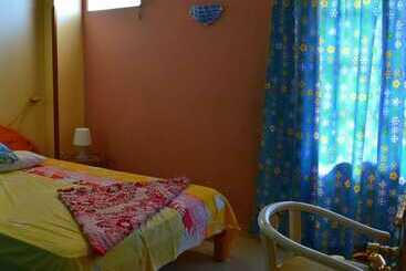 هتل Farida Apartments