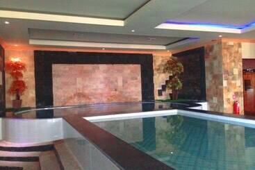 Her Hotel & Trade Centre Balikpapan
