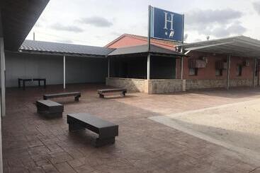 هتل La Hacienda Del Casar